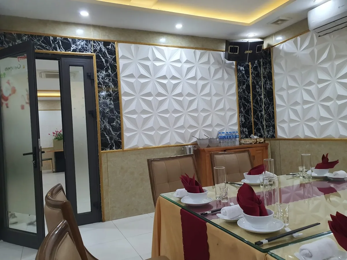 Phòng VIP riêng ốp tường 3D sang trọng